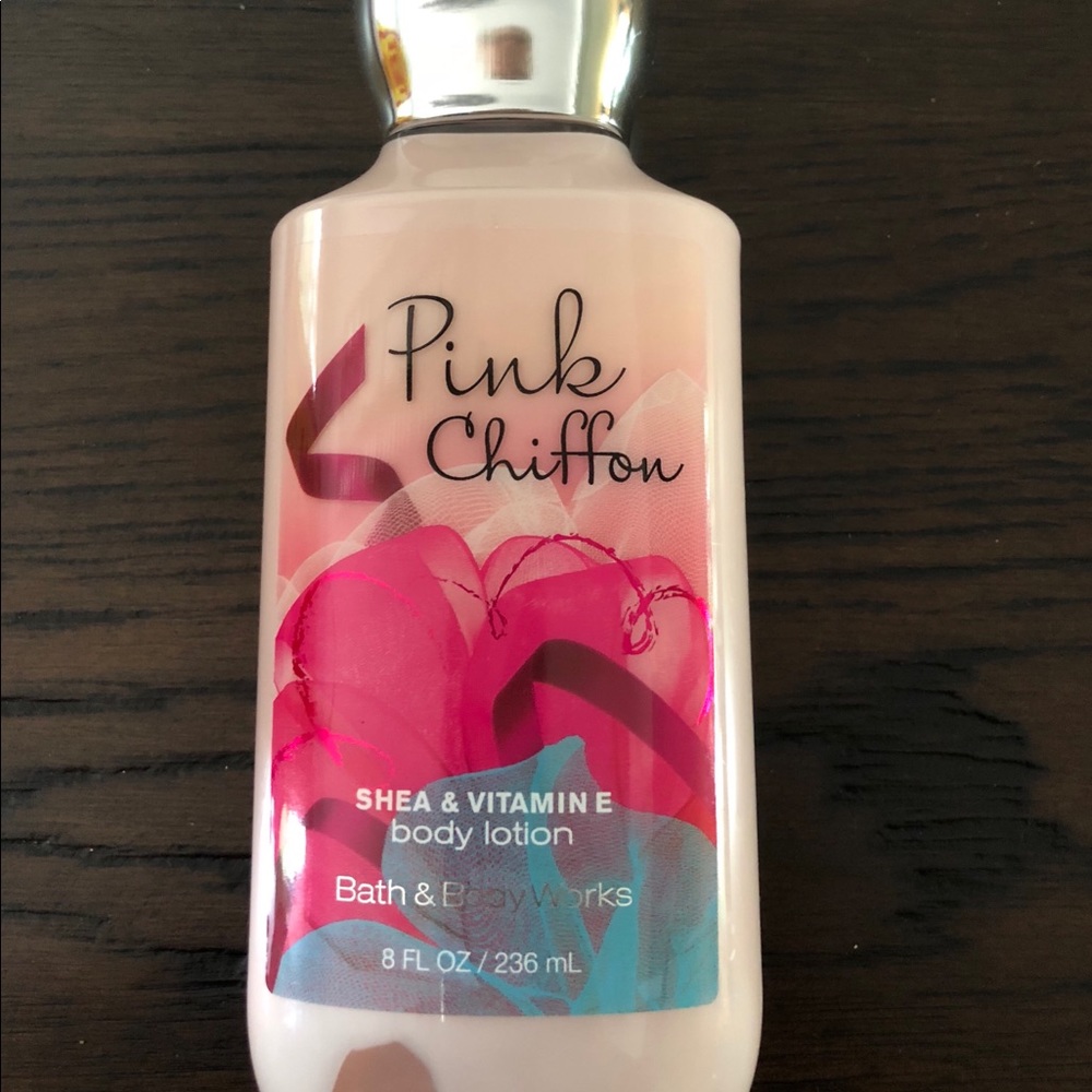 Discontinued pink chiffon B&bw lotion